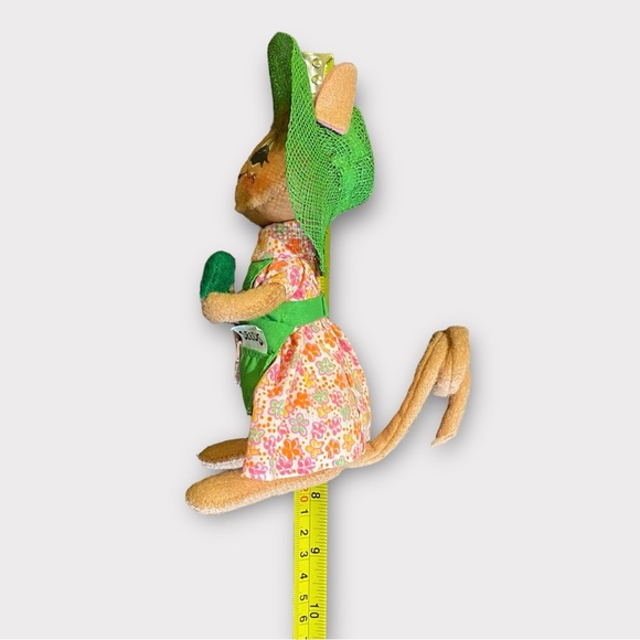 Vintage Annalee Mobilitee Girl Mouse Gardener Seeds - Picture 4 of 5